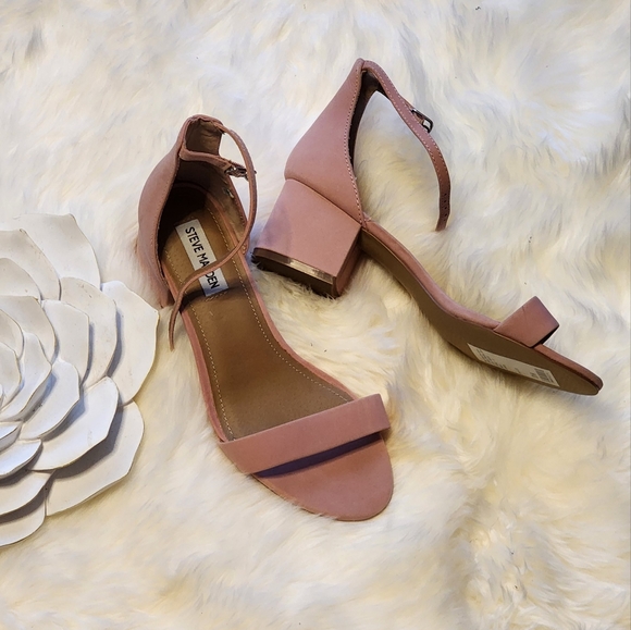 Steve Madden Shoes - NEW Steve Madden Heel Sandals